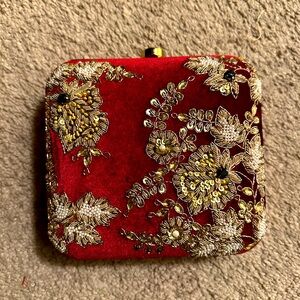 Indian women saree clutch embroidered red/ maroon NWOT
